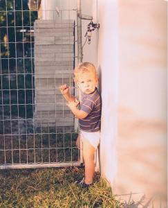 Houdini in action.  Note the padlocked gate:  futile.